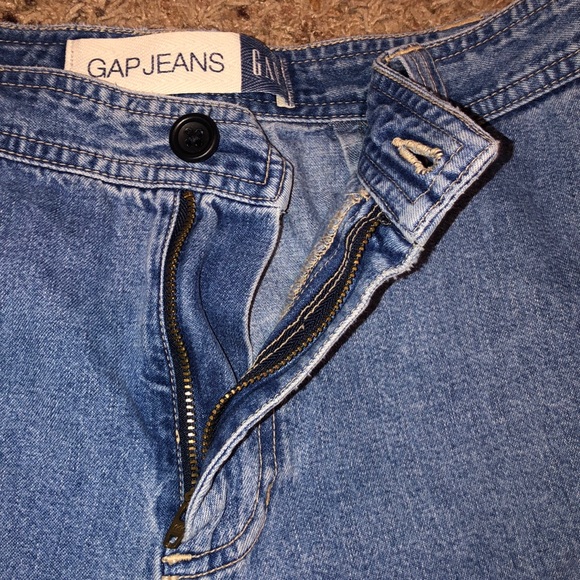 Women’s Cute Roll up or leave long shorts - Picture 5 of 6